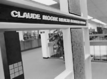Entrance to the Claude Moore Health Sciences Library